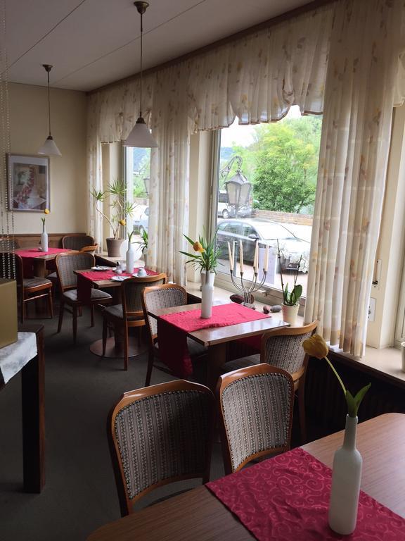 Pension Cafe-Braun Loef Ngoại thất bức ảnh